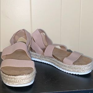 Time and Tru Sandals